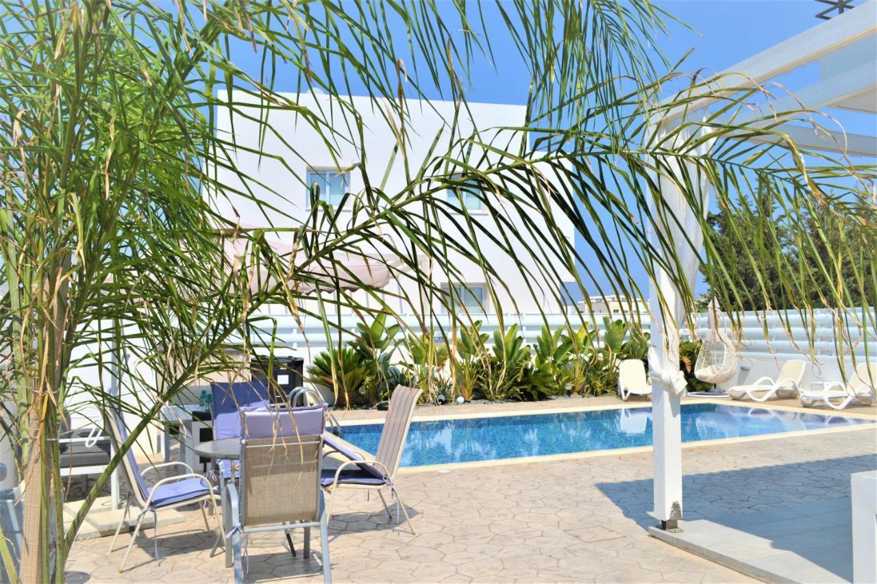Villa Kolibri- Mythical Sands Paralimni Exteriör bild