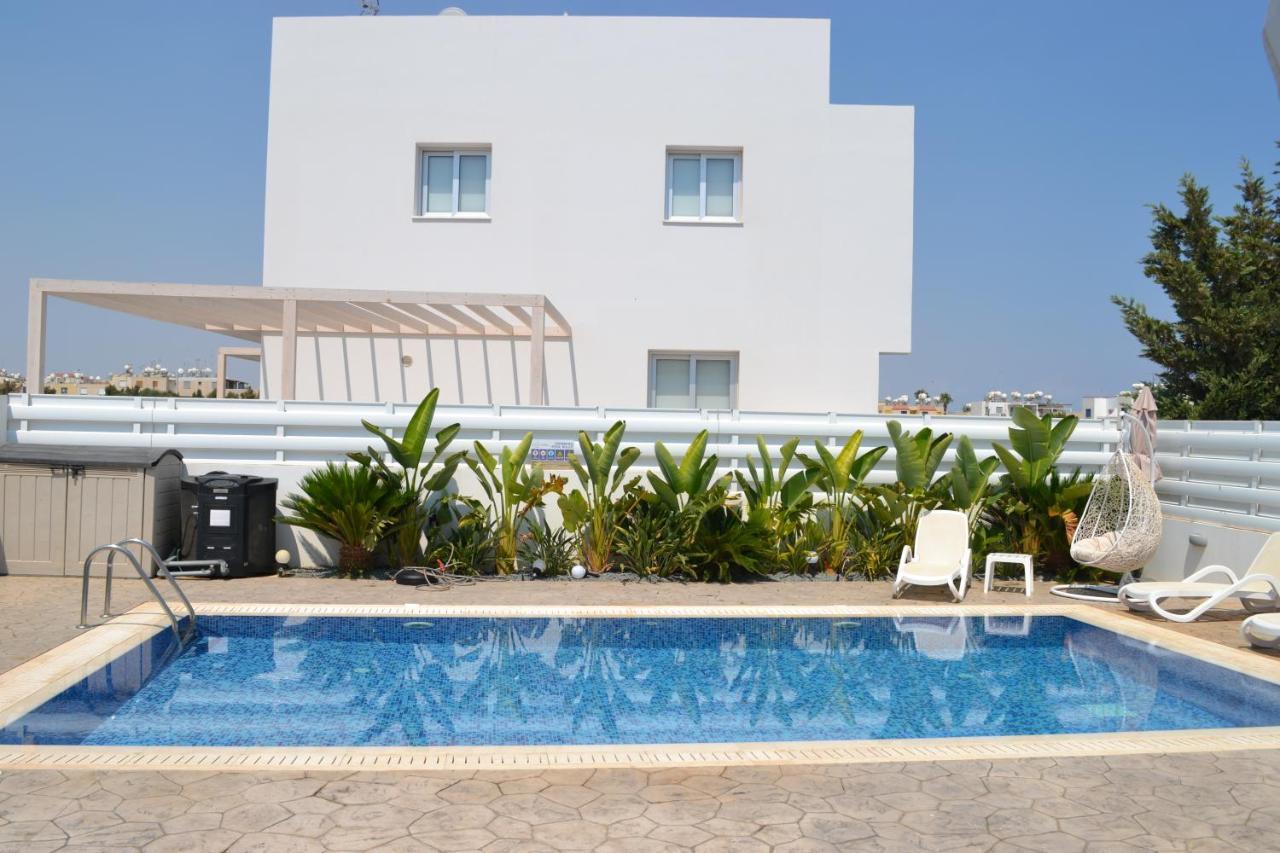 Villa Kolibri- Mythical Sands Paralimni Exteriör bild