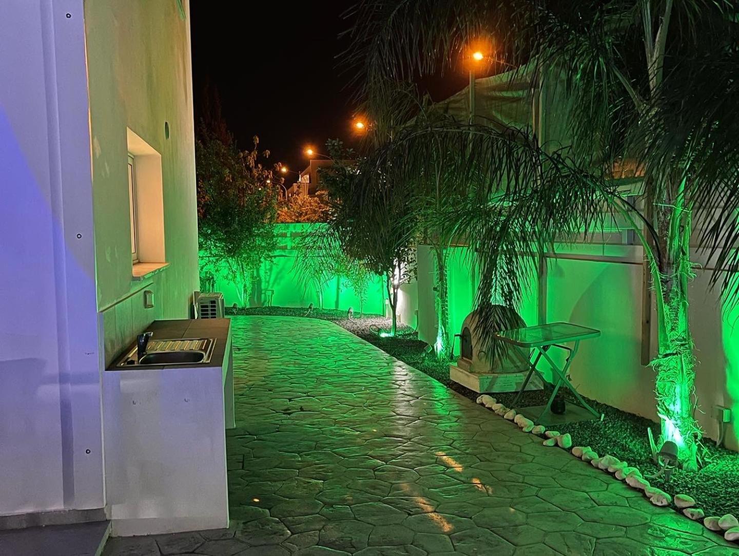 Villa Kolibri- Mythical Sands Paralimni Exteriör bild